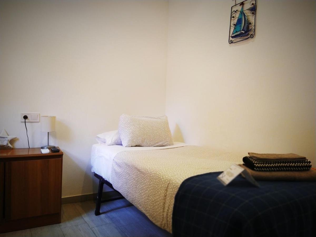 Hostal Casa Nautilus Кадис Екстериор снимка