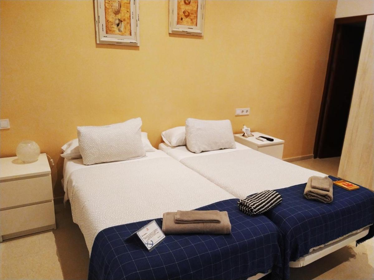 Hostal Casa Nautilus Кадис Екстериор снимка